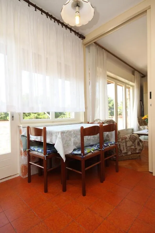Apartments With A Parking Space Umag - 7066