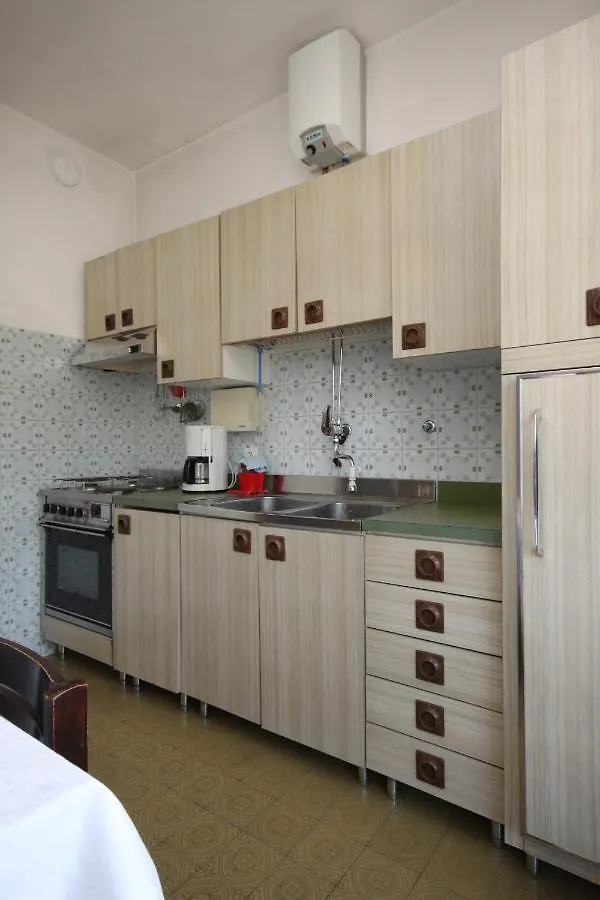 Apartments With A Parking Space Umag - 7066
