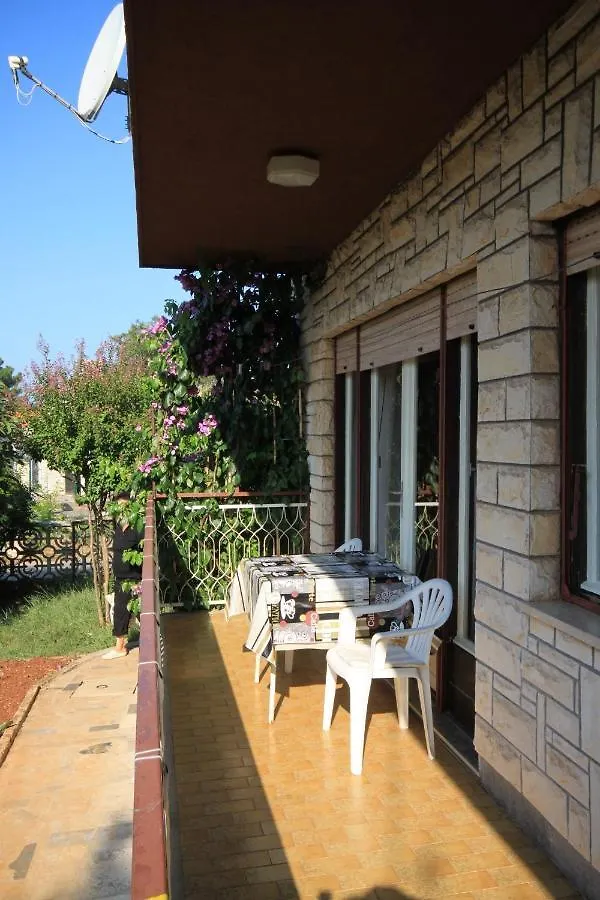 Apartments With A Parking Space Umag - 7066